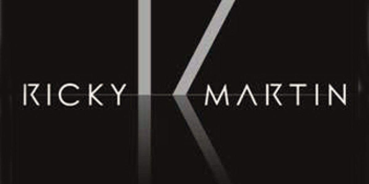 Portada de 17, el nuevo recopilatorio de Ricky Martin
