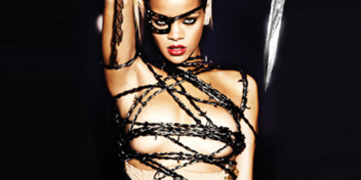 Rihanna en la portada de Russian Roulette